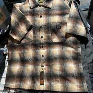 Fb county  Men's Casual Plaid Button Down Shirt - Black and Tan